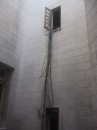 Capitolio4 * Auch hier: Wenn man von innen genauer hinsieht, allgegenwrtige Improvisation. * 1200 x 1600 * (465KB)